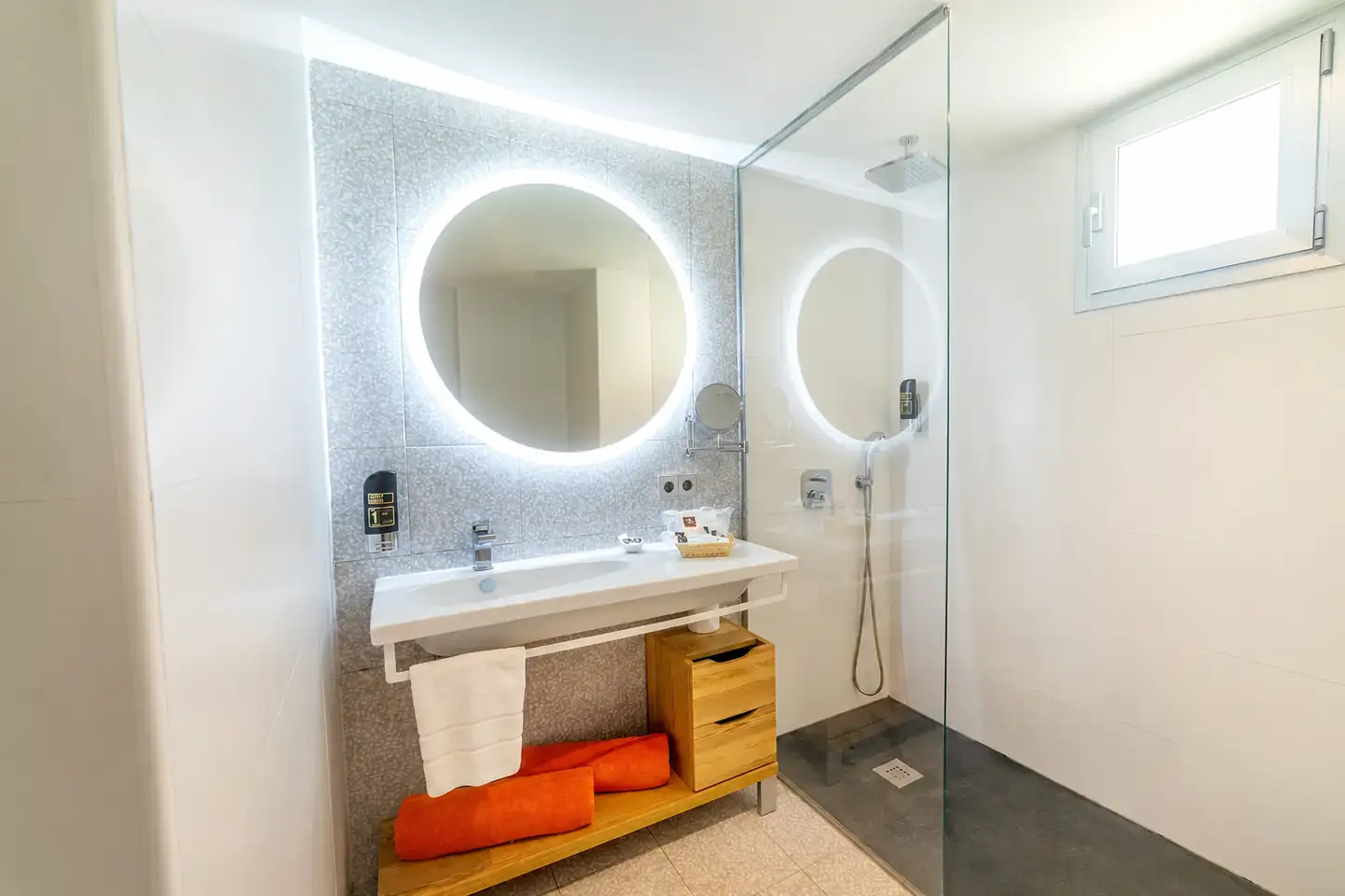 Double Room bathroom